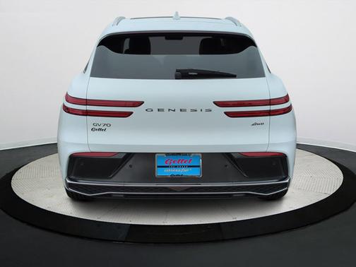 2026 Genesis GV70 2.5T Select