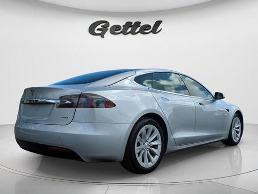 Silver Metallic 2018 Tesla Model S 75D