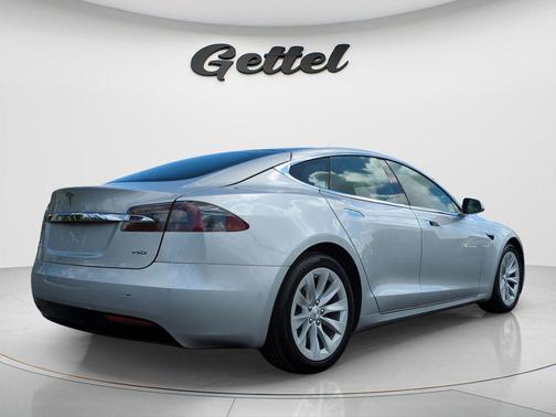 Silver Metallic 2018 Tesla Model S 75D
