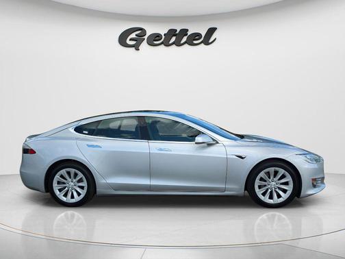 Silver Metallic 2018 Tesla Model S 75D