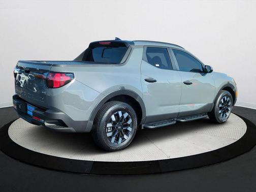2025 Hyundai SANTA CRUZ SEL Activity