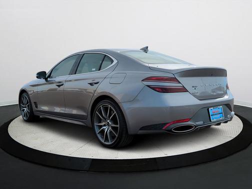 2025 Genesis G70 2.5T RWD