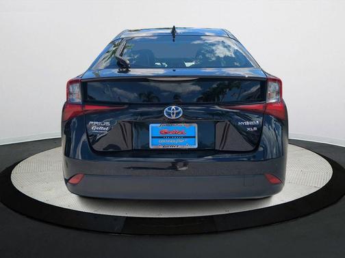 2021 Toyota Prius XLE