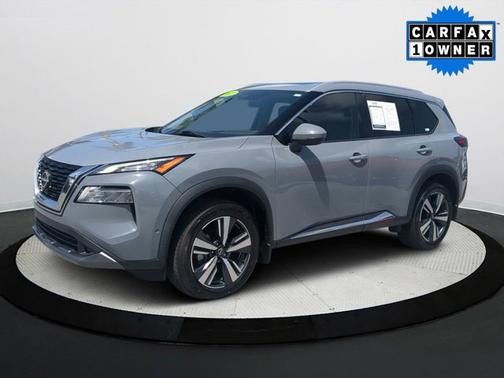 2022 Nissan Rogue SL