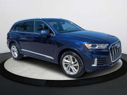 2021 Audi Q7 45 Premium Plus
