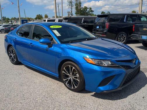 2018 Toyota Camry SE