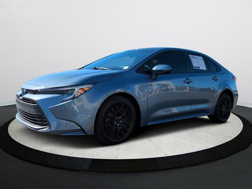 2025 Toyota Corolla Hybrid SE