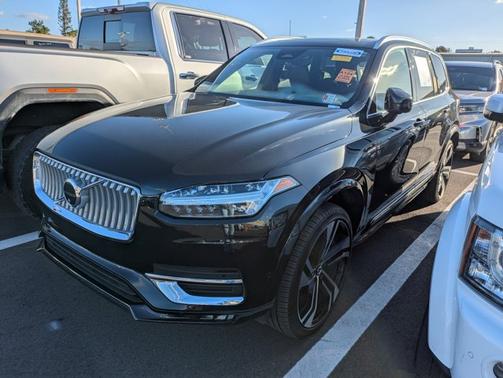 2024 Volvo XC90 B6 Ultimate Bright Theme 7-Seater