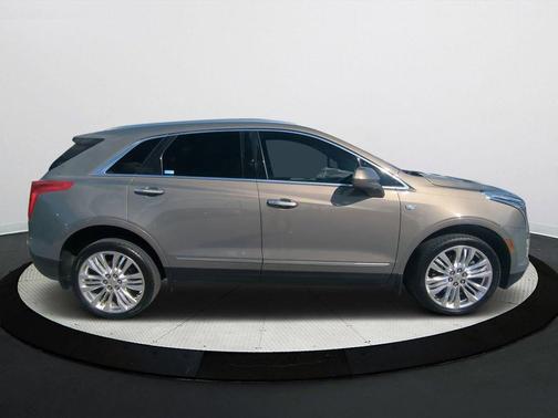2017 Cadillac XT5 Premium Luxury