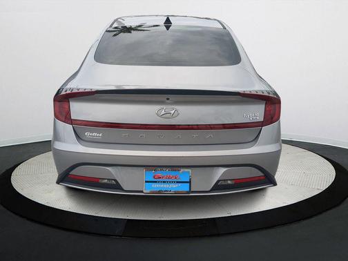 2023 Hyundai SONATA Hybrid Base