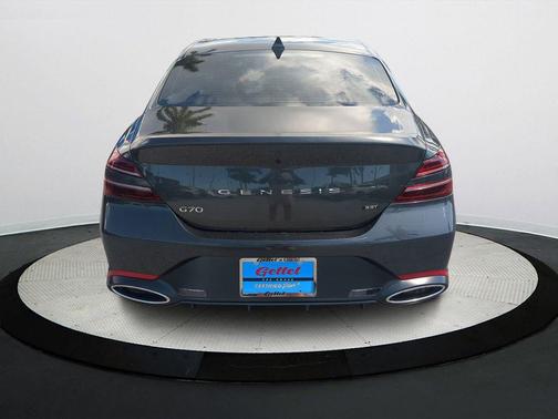 2022 Genesis G70 3.3T RWD