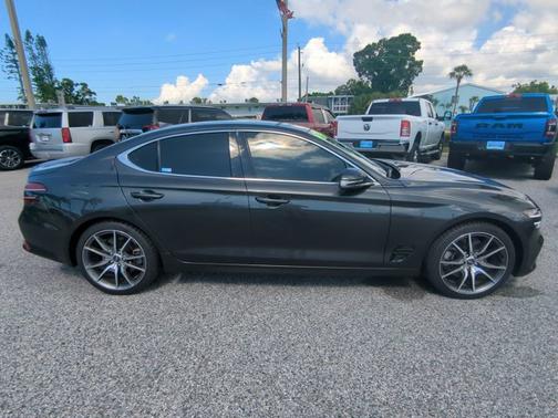 2022 Genesis G70 3.3T RWD