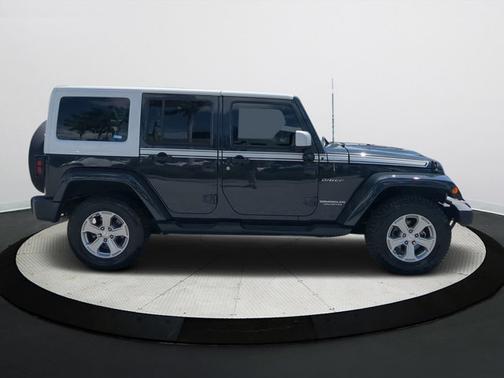2017 Jeep Wrangler Unlimited Chief Edition