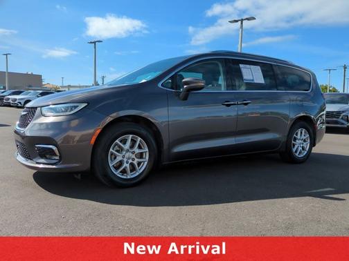 2021 Chrysler Pacifica Touring L