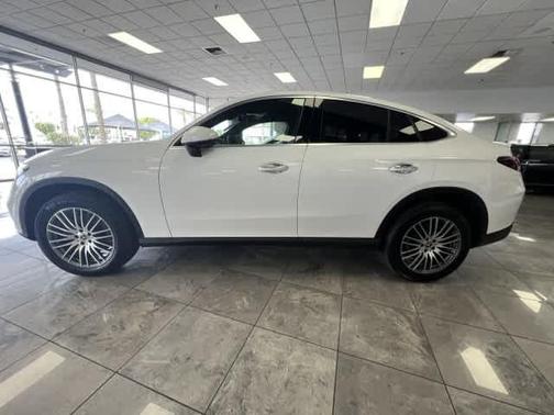 Polar White 2026 Mercedes-Benz GLC 300 Base 4MATIC