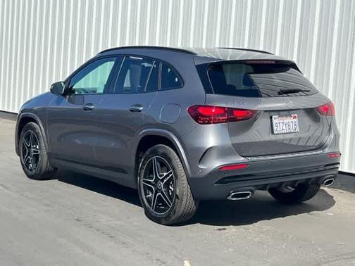 2025 Mercedes-Benz GLA 250 Base