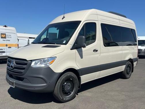 2025 Mercedes-Benz Sprinter 2500 144 WB Standard Roof Passenger