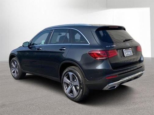 Photo 4 of 24 of 2022 Mercedes-Benz GLC 300 Base