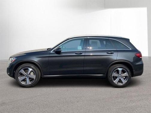 Photo 3 of 24 of 2022 Mercedes-Benz GLC 300 Base