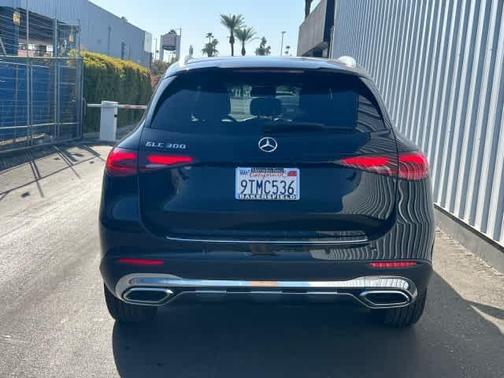 2025 Mercedes-Benz GLC 300 Base