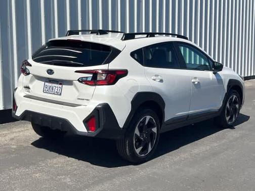 Crystal White Pearl 2025 Subaru Crosstrek Limited