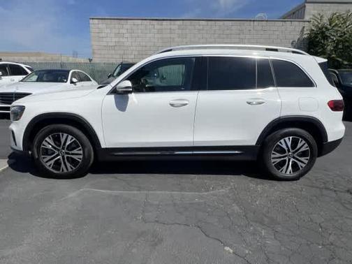 Polar White 2026 Mercedes-Benz GLB 250 Base