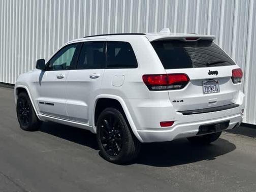 2017 Jeep Grand Cherokee Altitude