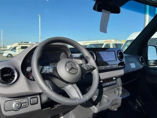 2025 Mercedes-Benz Sprinter 2500 High Roof