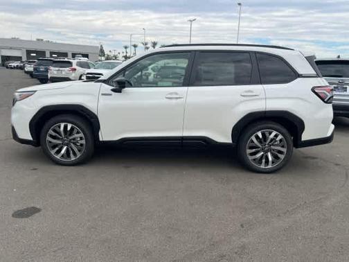 2025 Subaru Forester Hybrid Touring