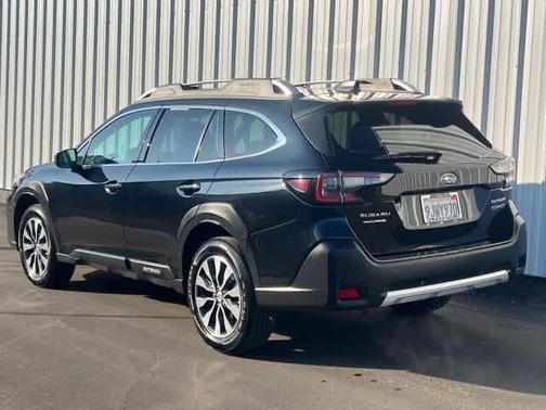 2024 Subaru Outback Touring XT