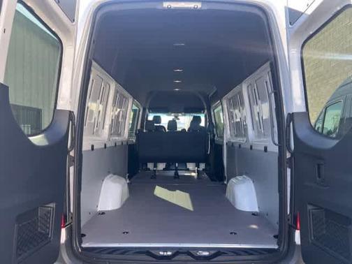 2025 Mercedes-Benz Sprinter 2500 