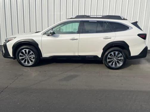 2023 Subaru Outback Touring XT