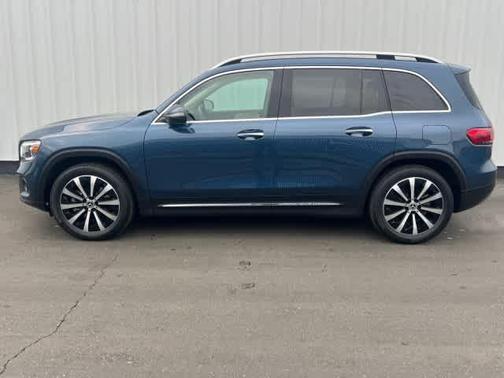 2022 Mercedes-Benz GLB 250 Base 4MATIC