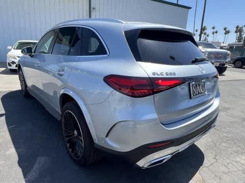 Cirrus Silver Metallic 2026 Mercedes-Benz GLC 300 Base