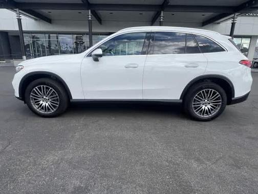 2026 Mercedes-Benz GLC 300 Base