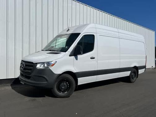 2025 Mercedes-Benz Sprinter 2500