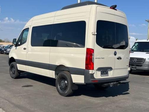 2025 Mercedes-Benz Sprinter 2500 144 WB Standard Roof Passenger