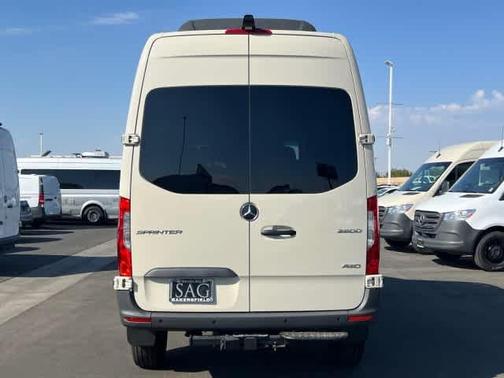 2025 Mercedes-Benz Sprinter 2500 144 WB Standard Roof Passenger