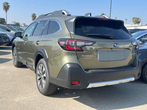 2025 Subaru Outback Touring XT