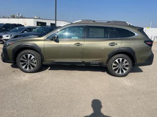 2025 Subaru Outback Touring XT
