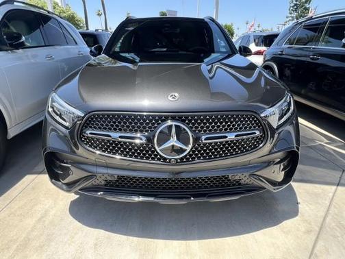 Graphite Gray Metallic 2026 Mercedes-Benz GLC 300 Base