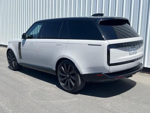 2023 Land Rover Range Rover SV