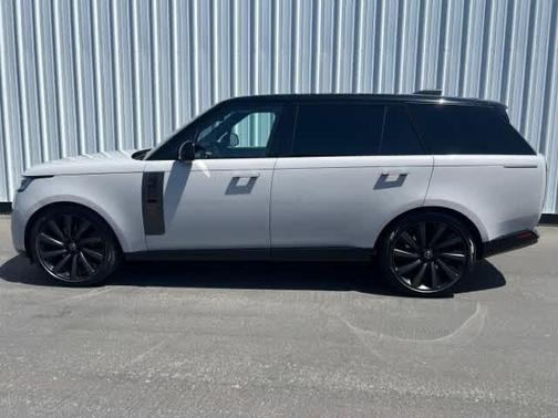 2023 Land Rover Range Rover SV