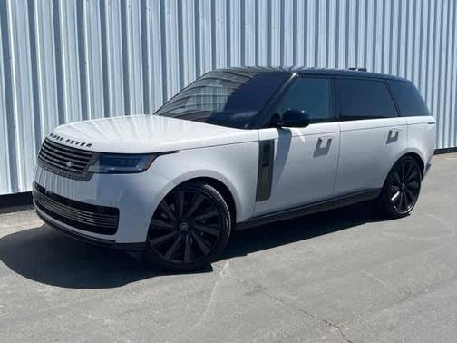 2023 Land Rover Range Rover SV