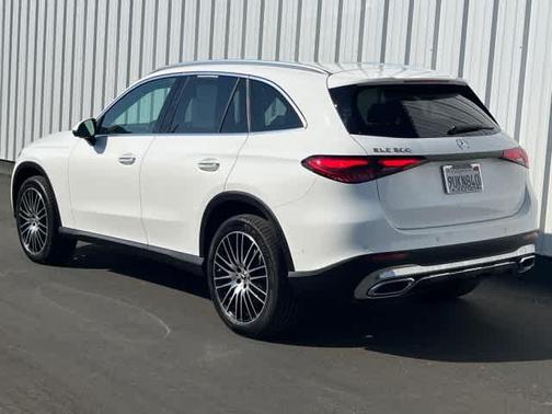 2025 Mercedes-Benz GLC 300 Base
