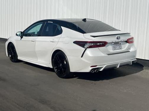 2022 Toyota Camry Hybrid XSE