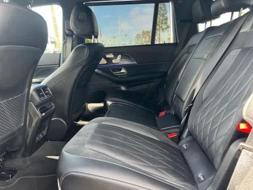 2026 Mercedes-Benz AMG GLS 63 Base