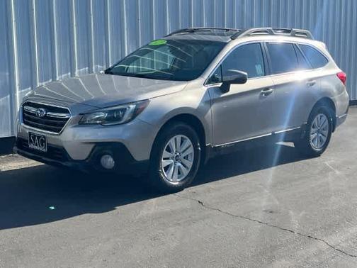 Tungsten Metallic 2019 Subaru Outback 2.5i Premium