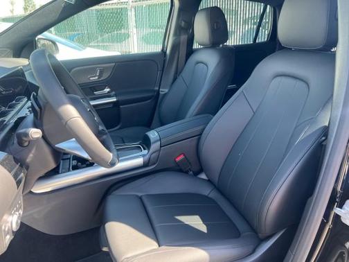 2025 Mercedes-Benz GLA 250 Base