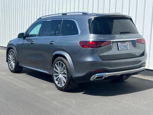 2025 Mercedes-Benz GLS 450 4MATIC